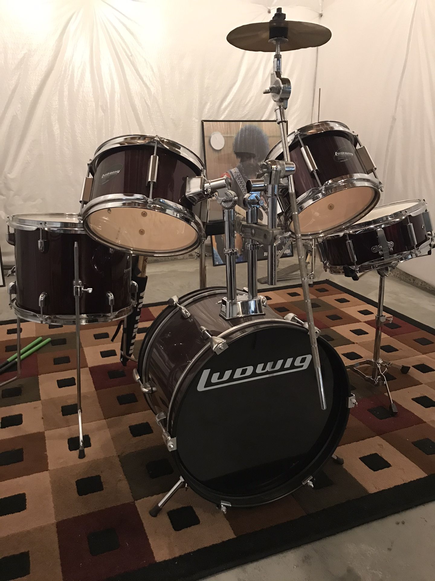Ludwig Drums- 5 Piece