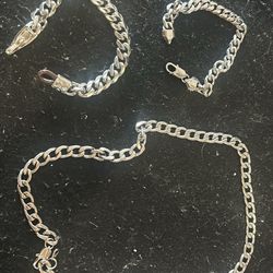 Silver Set Chain And Bracelets 