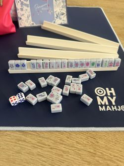 Oh My Mahjong “Parisian” Travel Set