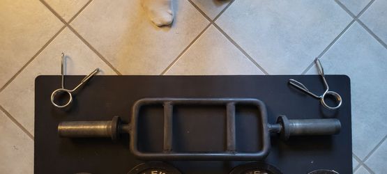 Tricep bar clamps and weights