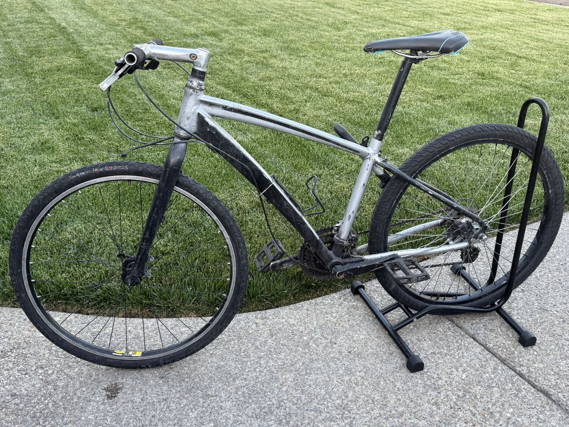 Specialized Hybrid Bike