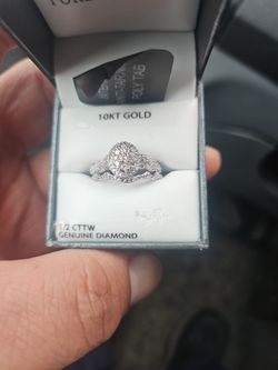 10KT Solid Gold Natural Diamond Size 7