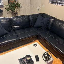 REAL LEATHER SECTIONAL COUCH 