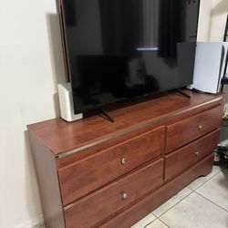 Wooden Dresser With Mirror 