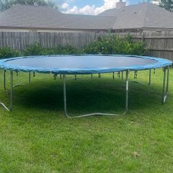 Trampoline 