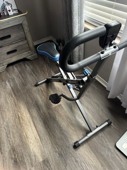 Squat machine