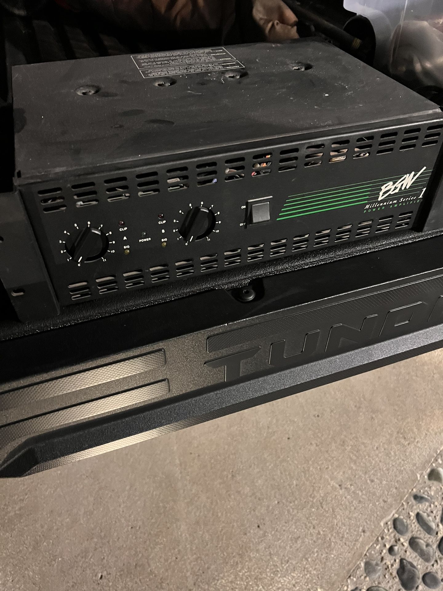 BGW SERIES 1 Amplifier Speaker Guitar Music Surround Sound
