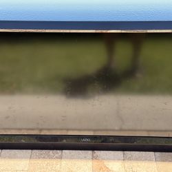 44’ Tv With Remote