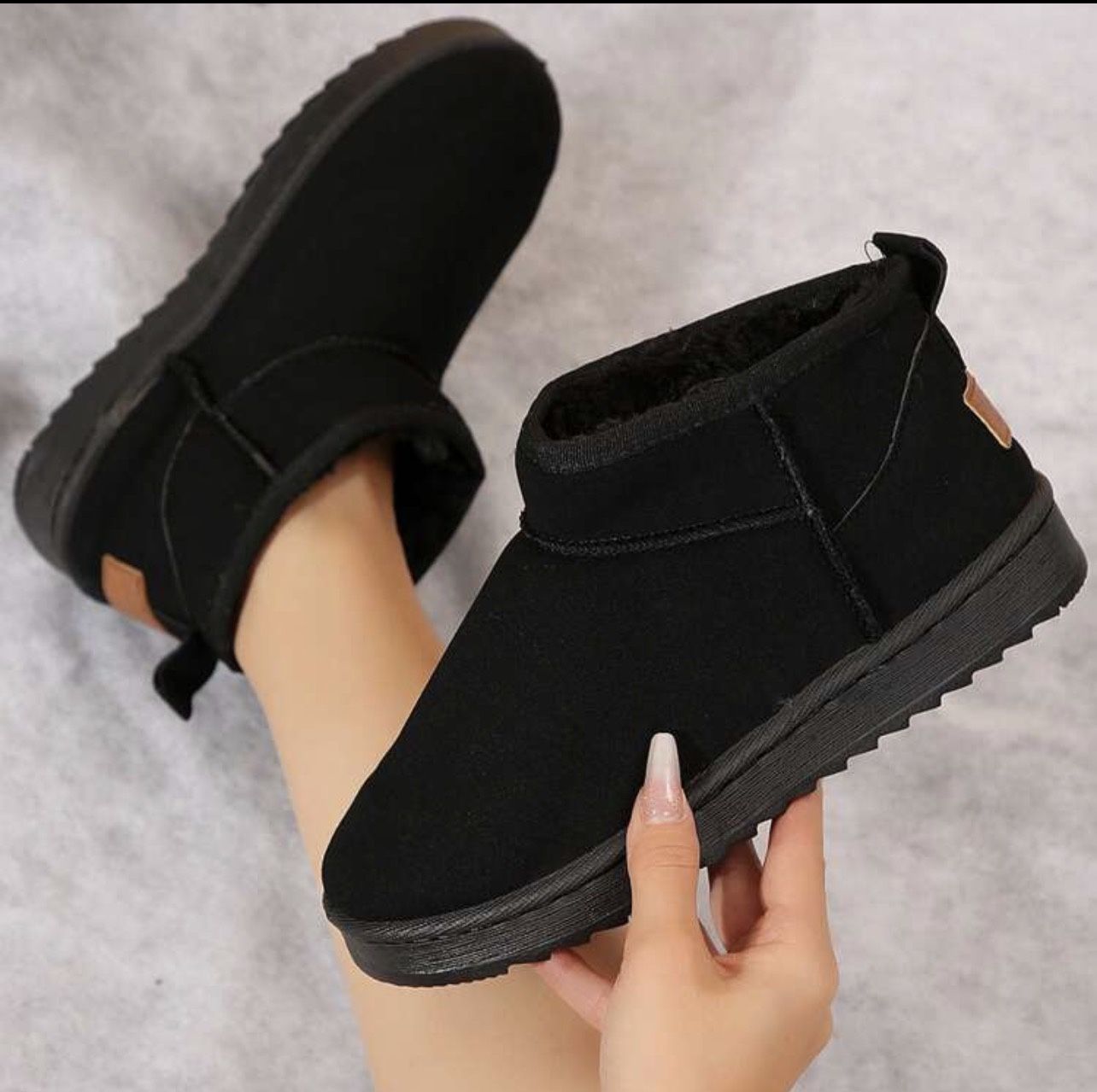 Winter Classic Women's Snow Boots Padded Thickened Non-Slip Waterproof Cotton Shoes Short Boots（us size 6）