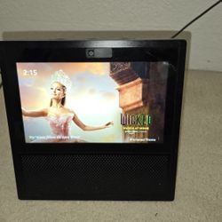 Amazon Echo Show 1st Gen Alexa - Black - Bluetooth Smart Speaker