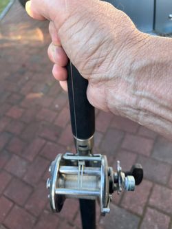 7 ft ugly stick rod and penn level wind reelwind