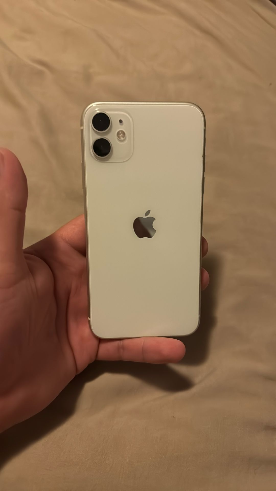 iPhone 11 (unlocked)