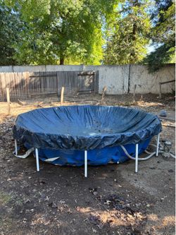 Pool with pool cover