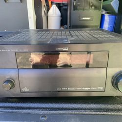 YAMAHA RX-V3800 Natural Sound AV Reciever