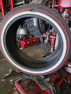 245/40/20 Vogue Tire