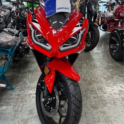 Vitacci Falcon 200cc EFI Motorscooter, 4-Stroke, Single Cylinder, Air-Cooled GY6 Engine, CVT Automatic, Comfortable 29.92” Seat Height