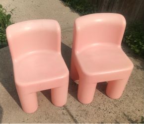 2 little tikes chairs