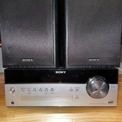 Sony Stereo With Speakers