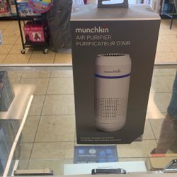 Munchkin Portable Air Purifier, 4-Stage True HEPA Filtration System Eliminates 99.7% of Micro-Pollutants, 7 Cubic Feet