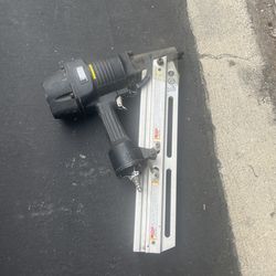 Gun For Compressor  Carpenters 