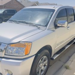 2014 Nissan Titan