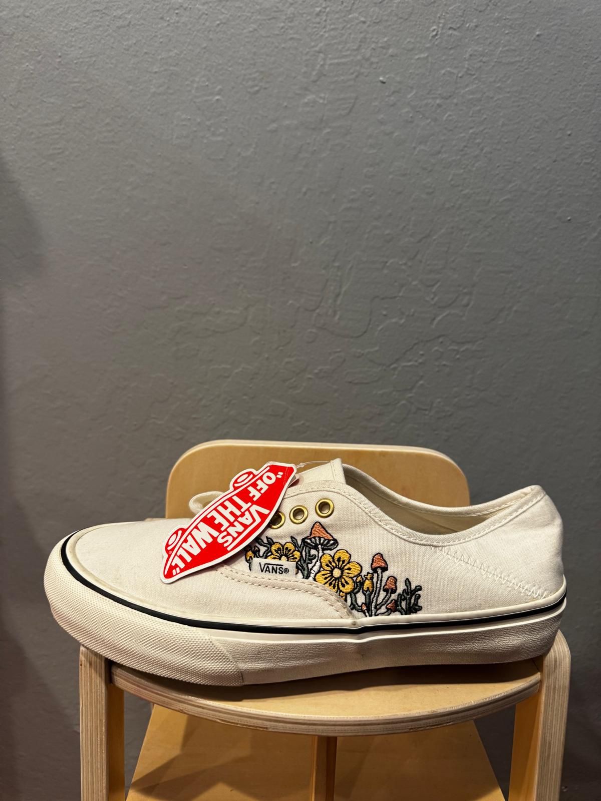 Vans Size Men 8.5 Women 10