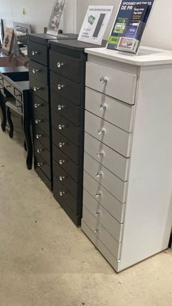 Paulina 8 drawer dresser