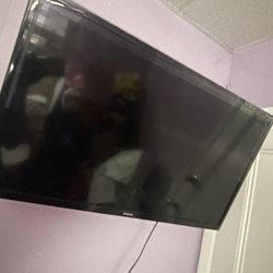 TV With Mount Included 