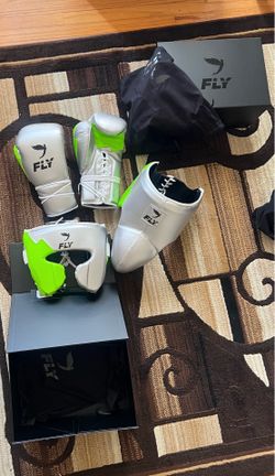 Fly boxing set sparring