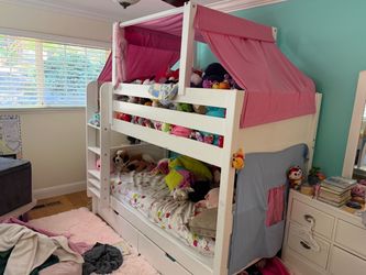 Maxtrix Kids Castle Bunk Bed
