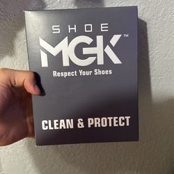 Show Cleaner And Protection
