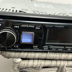 CDE-HD149BT - Alpine In-Dash CD/MP3/USB Stereo Receiver  