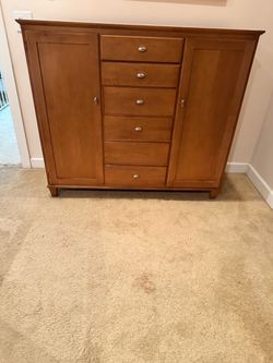 Ethan Allen Elements Complete Bedroom Set