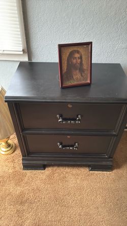 2 drawer chess with lost key