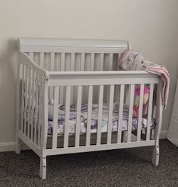 Gently Used 3-in-1 Crib