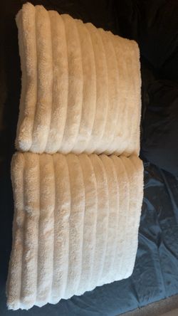 White couch pillows