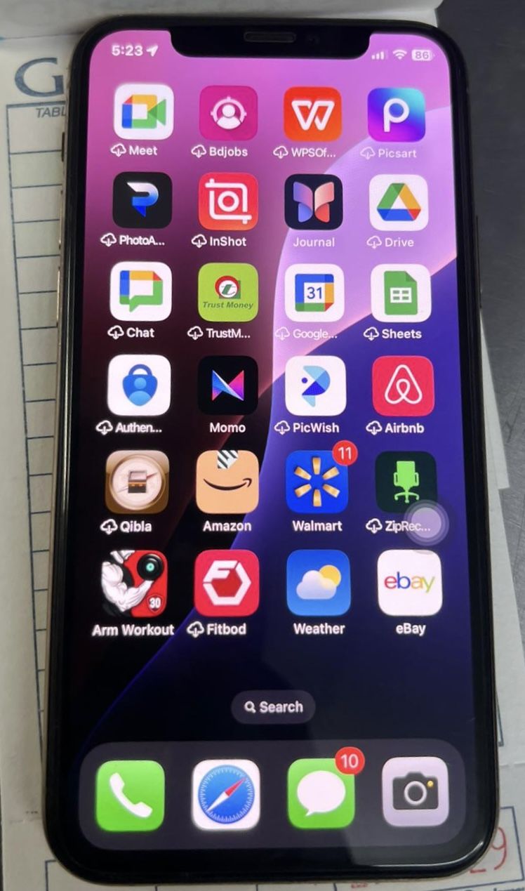 I Phone 11 Pro 64 GB Gold Color 94% Battery health