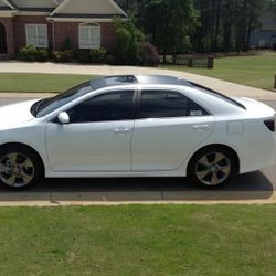 Runs smooth 2010 Toyota Camry Looks Great'