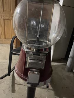 gum ball machine with keys