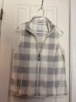 Amazon Essentials Cream & Grey Vest With Pockets 