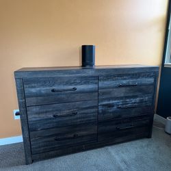 Drystan 6 Drawer Dresser (Ashley Furniture)