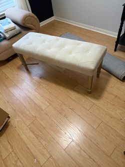 Tufted Upholstered Bench with gray/silver Legs
