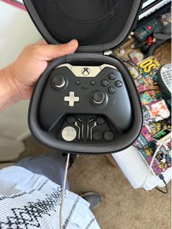 Microsoft Xbox Elite Series 2 Wireless Controller (Black)