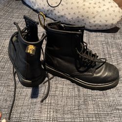 Girls Boots  Size 11