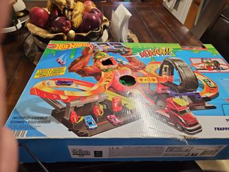 HotWheels Toxic Gorrila Set