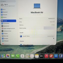 MacBook Air 2025 M4 24GB RAM 512 Storage