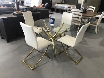 Brand new dining table with 4 chairs