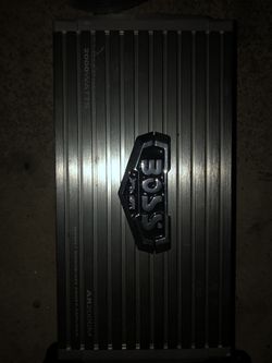 Boss 2000 watt amp