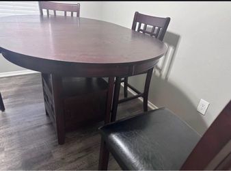 Wood Dining Table & Chairs