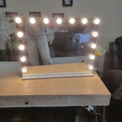 Hollywood Vanity Mirror with LED Lights – 15 Bulbs, 3 Light Modes